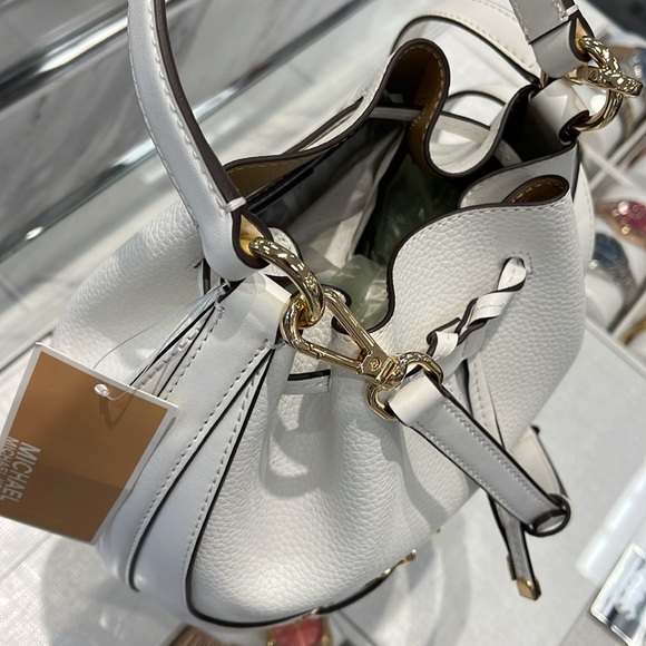 MICHAEL KORS
Reed Medium Pebbled Leather Bucket Bag Satchel Crossbody Handbag - Picture 6 of 16